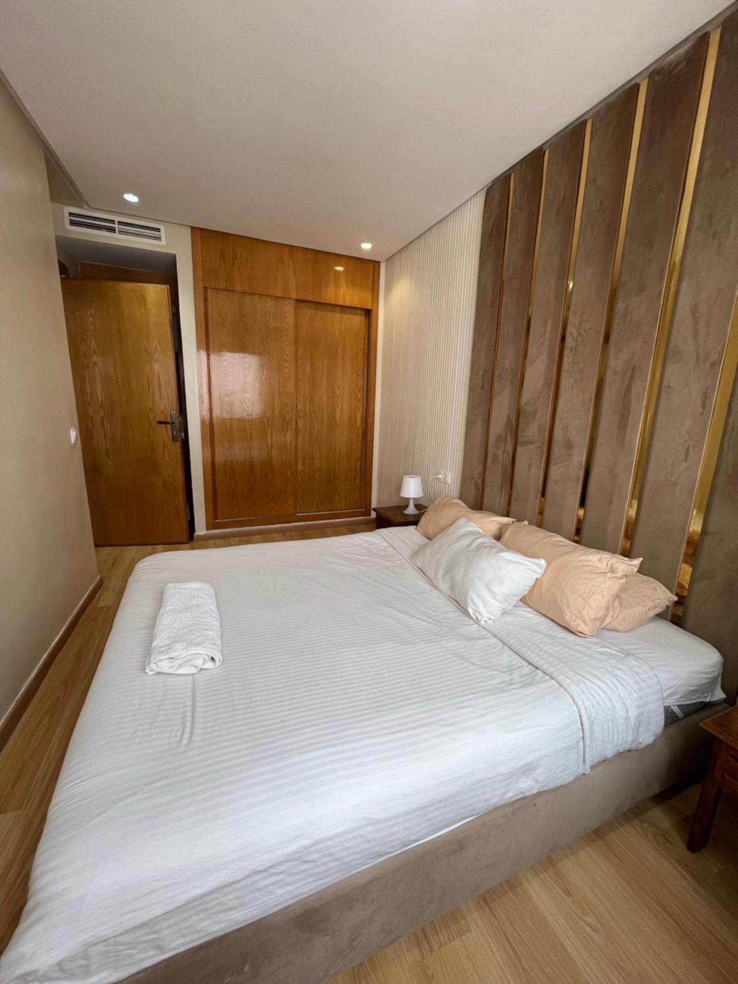 Luxury Appartement In Heart Of Casablanca Maarif Exteriör bild