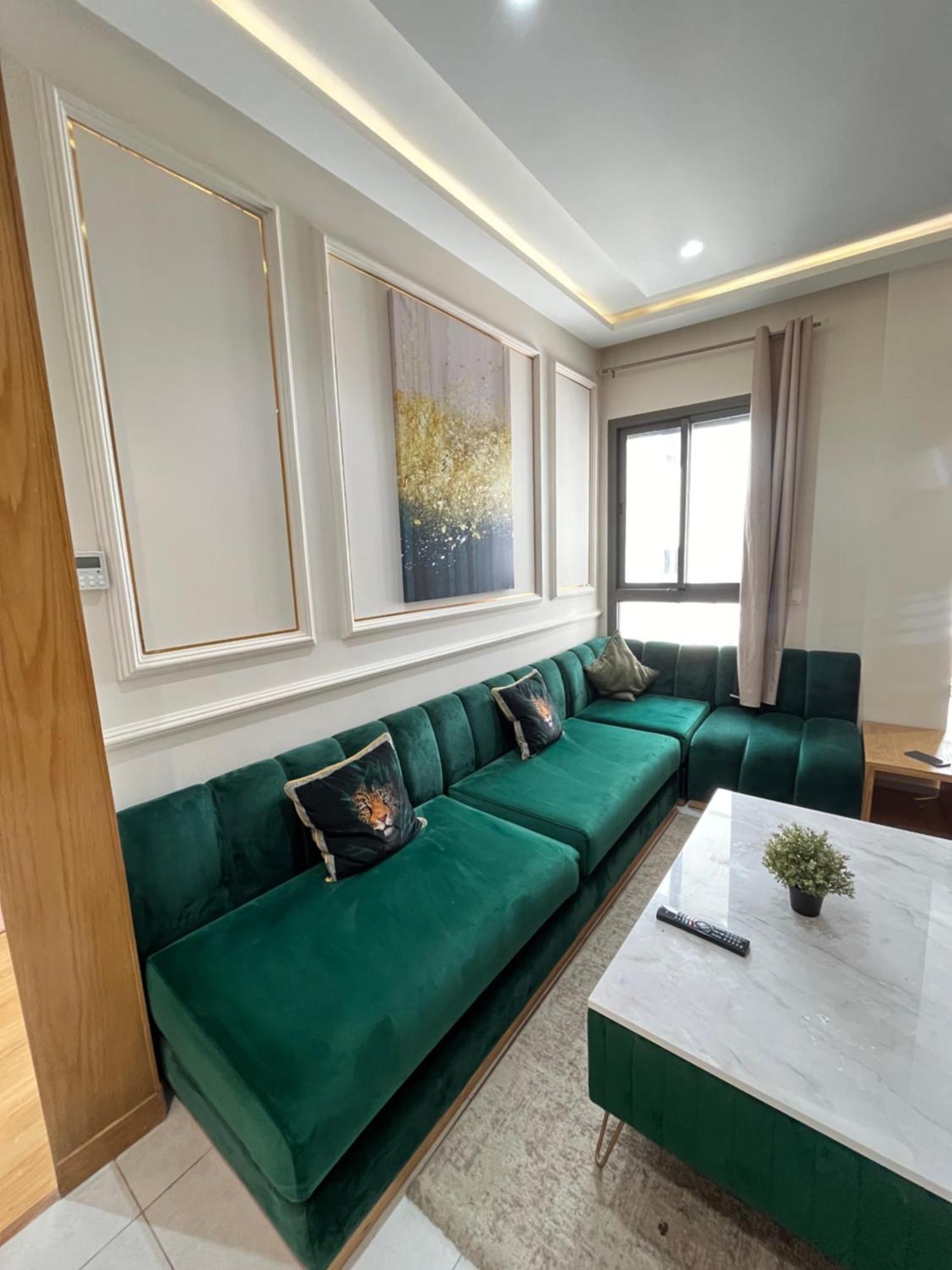 Luxury Appartement In Heart Of Casablanca Maarif Exteriör bild